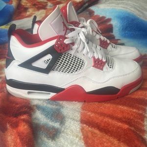 Mens “jordan 4 fire red”